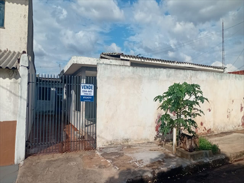 Casa Residencial para venda no Parque Alvamar em Sarandi com 200m² por R$ 180.000,00