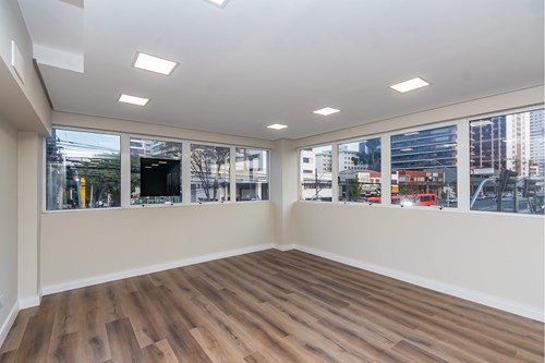Ofertas para locação Sala Comercial para locacao no Vila Izabel em Curitiba com 34,2m² por R$ 2.325,00