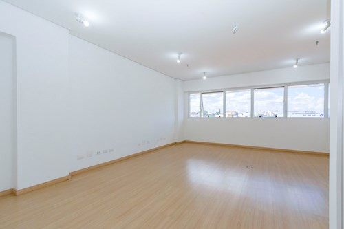 Ofertas para locação Sala Comercial para locacao no Capao Raso em Curitiba com 0m² por R$ 1.800,00