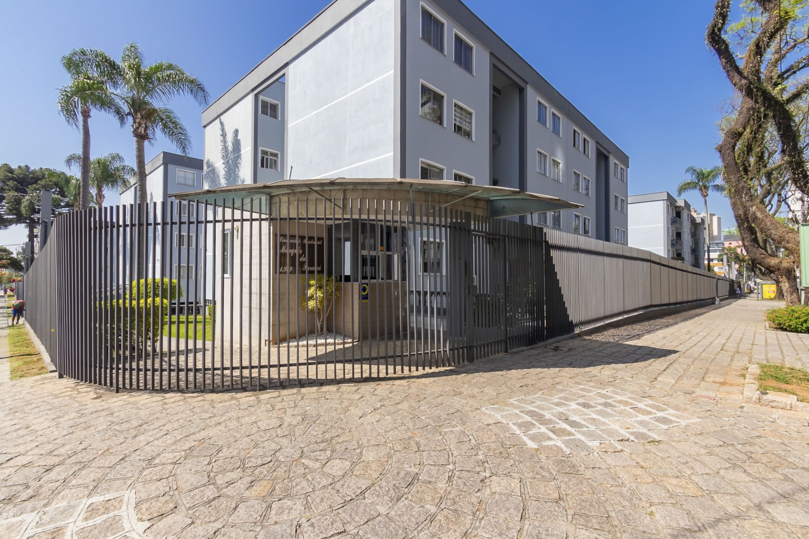 Ofertas para locação Apartamento para locacao no Agua Verde em Curitiba com 73m² por R$ 2.100,00