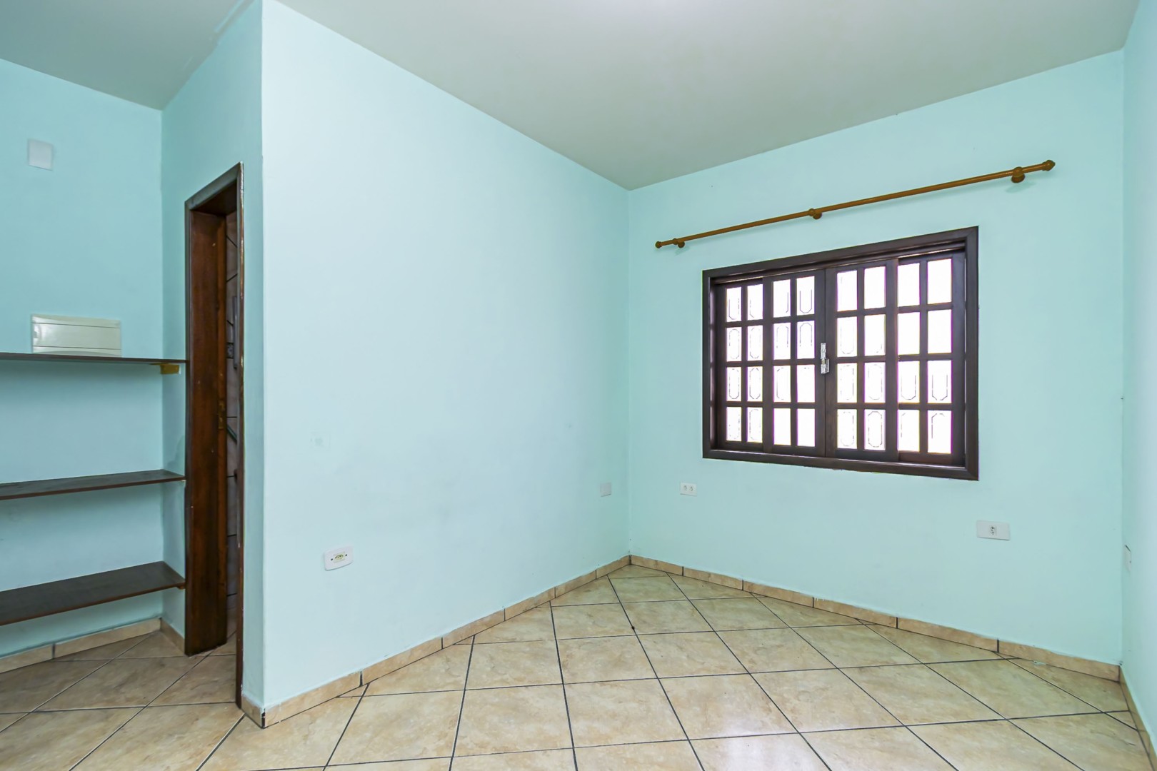 Ofertas para locação Casa para locacao no Capao da Imbuia em Curitiba com 180m² por R$ 2.900,00