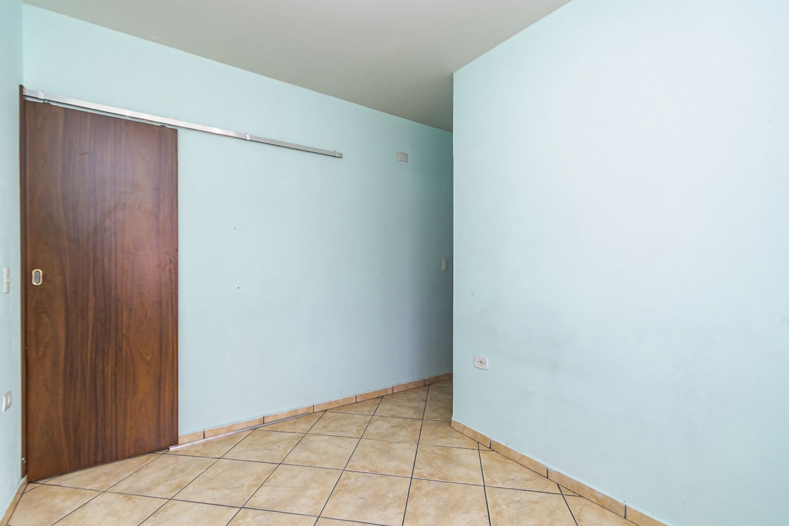 Ofertas para locação Casa para locacao no Capao da Imbuia em Curitiba com 180m² por R$ 2.900,00