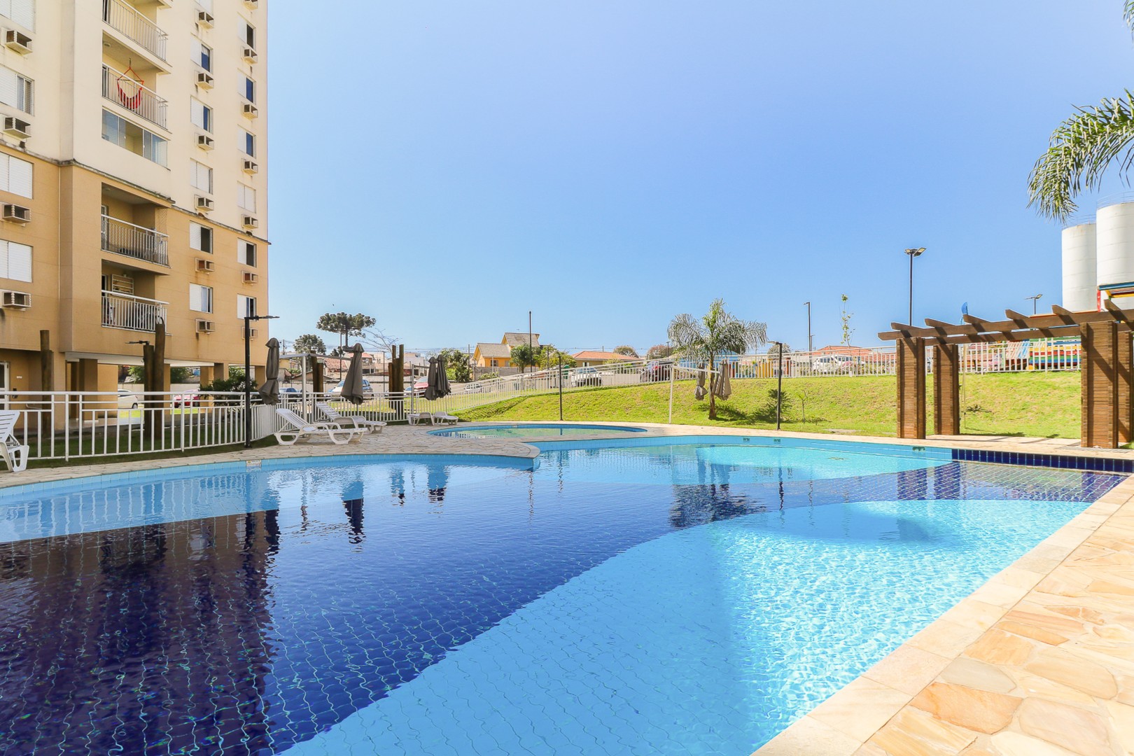 Apartamento para locacao no Xaxim em Curitiba com 0m² por R$ 2.000,00