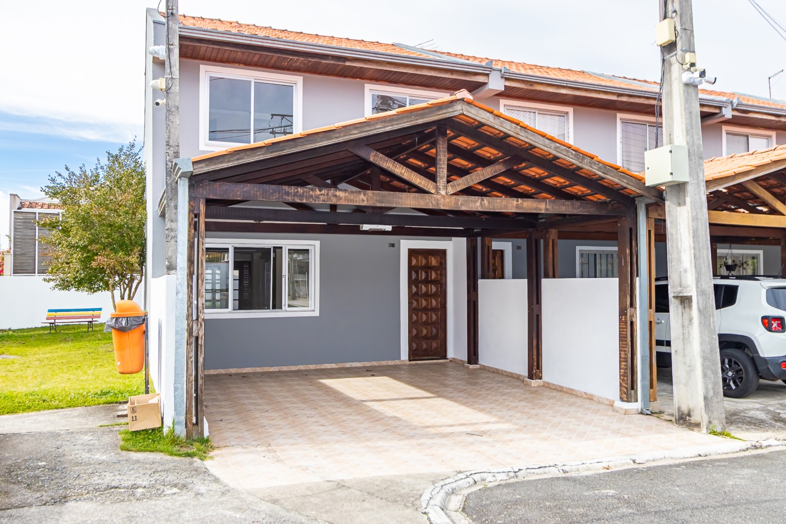 Sobrado para locacao no Cajuru em Curitiba com 140m² por R$ 2.700,00