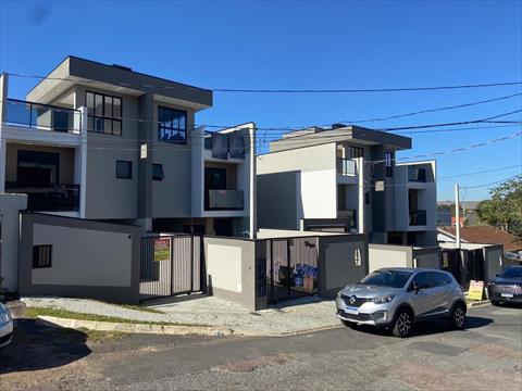 Sobrado para venda no Uberaba em Curitiba com 132,73m² por R$ 900.000,00
