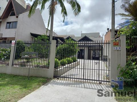 Sobrado para venda no Silveira da Motta em Sao Jose dos Pinhais com 480m² por R$ 1.350.000,00