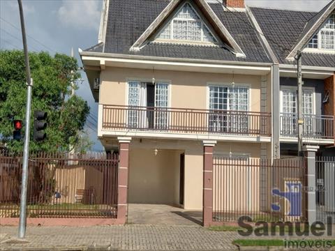 Sobrado para venda no Santo Antonio em Sao Jose dos Pinhais com 457m² por R$ 1.200.000,00