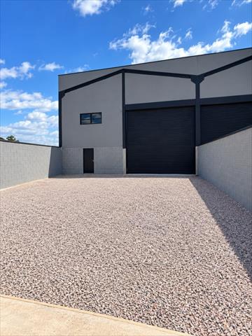 Barracão/galpão para locacao no Costeira em Sao Jose dos Pinhais com 360m² por R$ 8.555,55