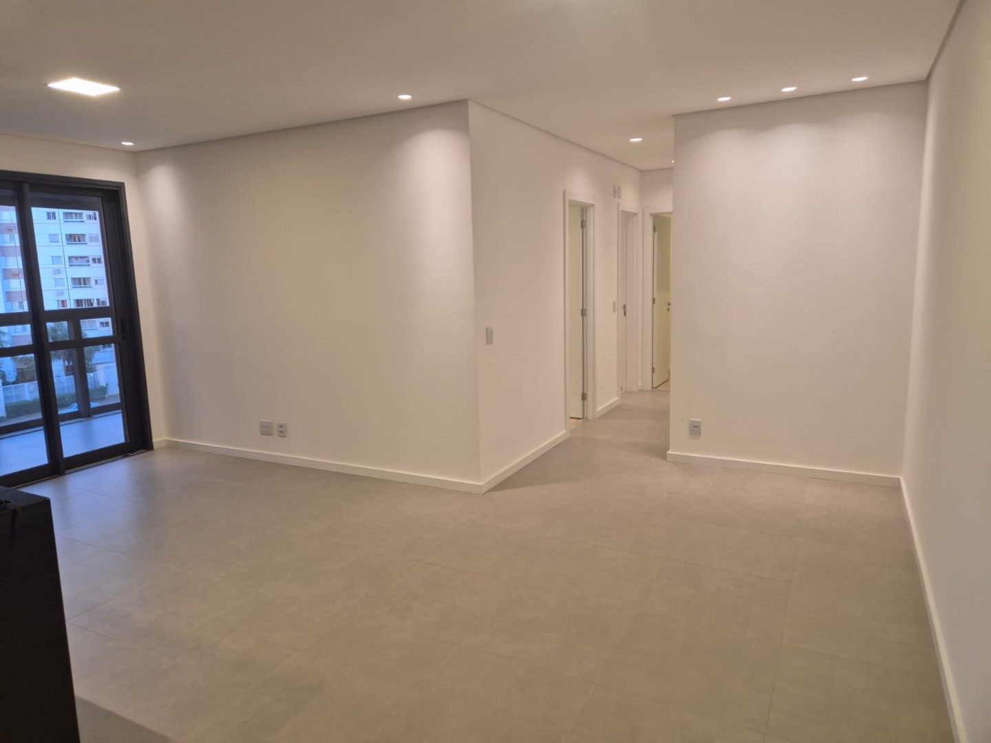 Apartamento para locacao no Santa Rosa em Londrina com 104m² por R$ 5.200,00