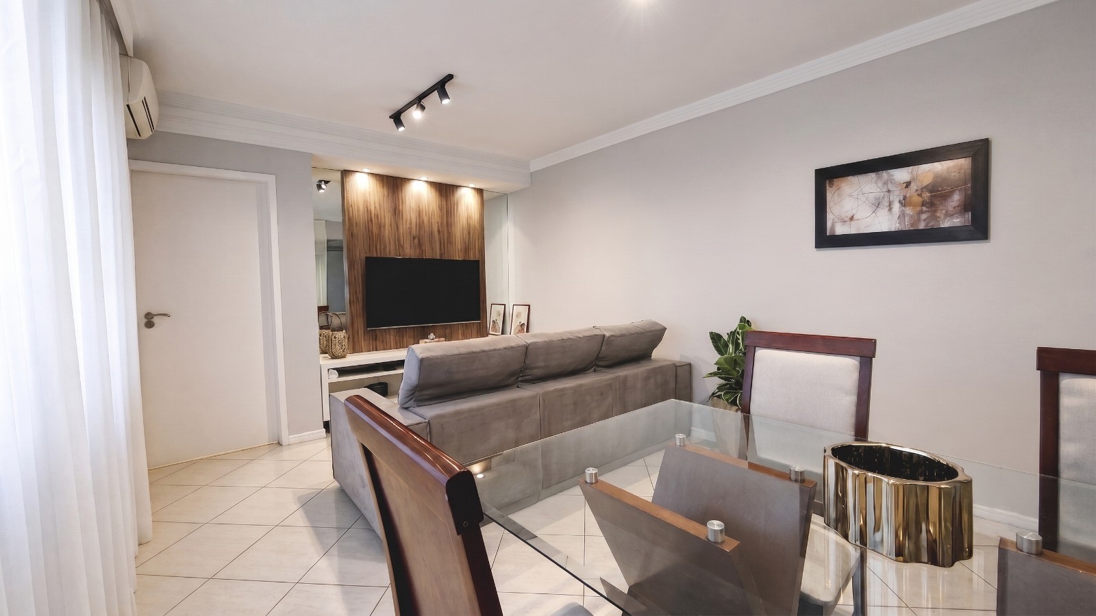 Apartamento para venda no Centro em Londrina com 62m² por R$ 370.000,00