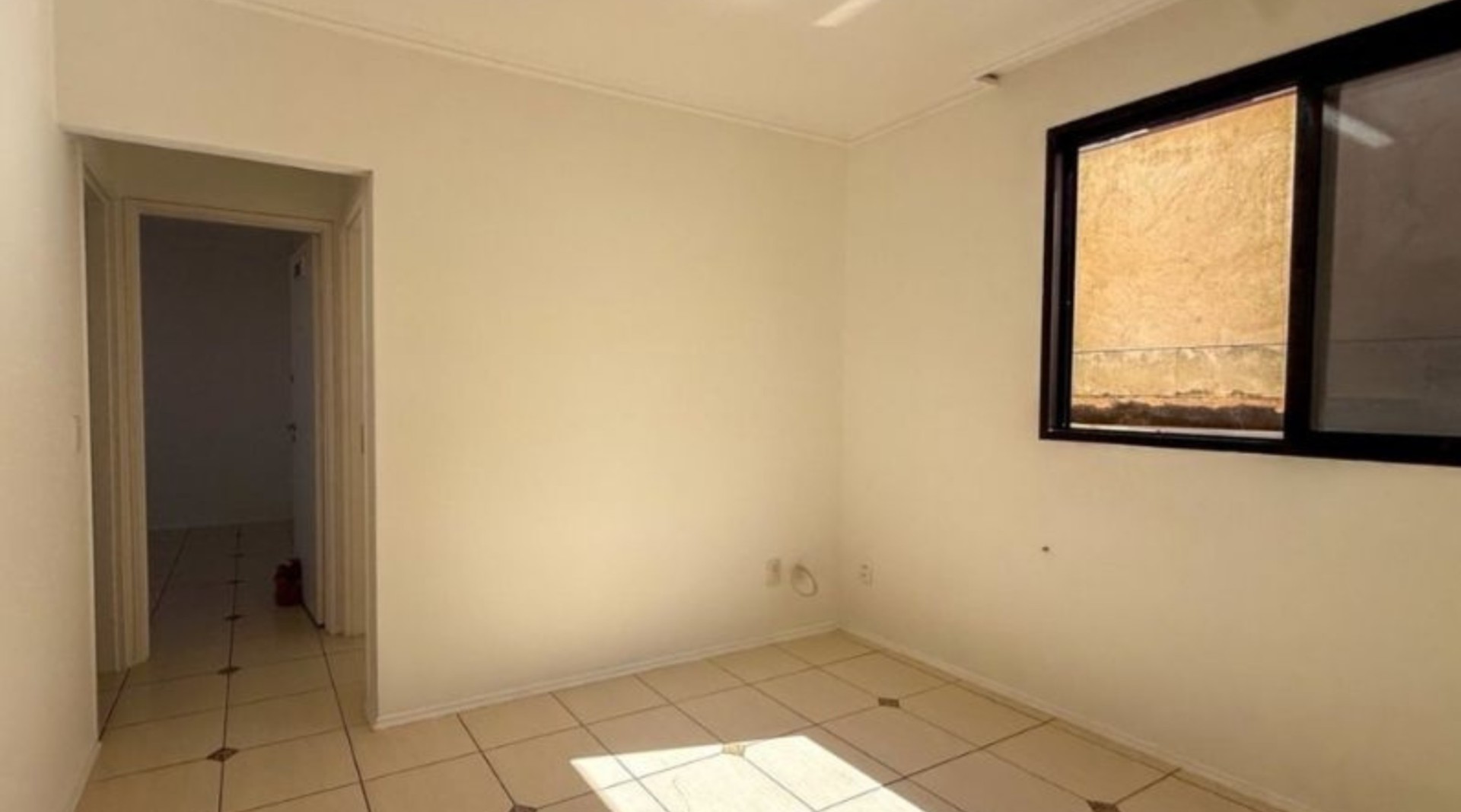 Sala Comercial para locacao no Vila Ipiranga em Londrina com 56m² por R$ 1.400,00