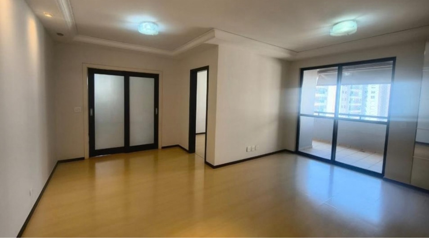 Apartamento para vendalocacaovenda e locacao no Gleba Fazenda Palhano em Londrina com 117m² por R$ 850.000,000,00