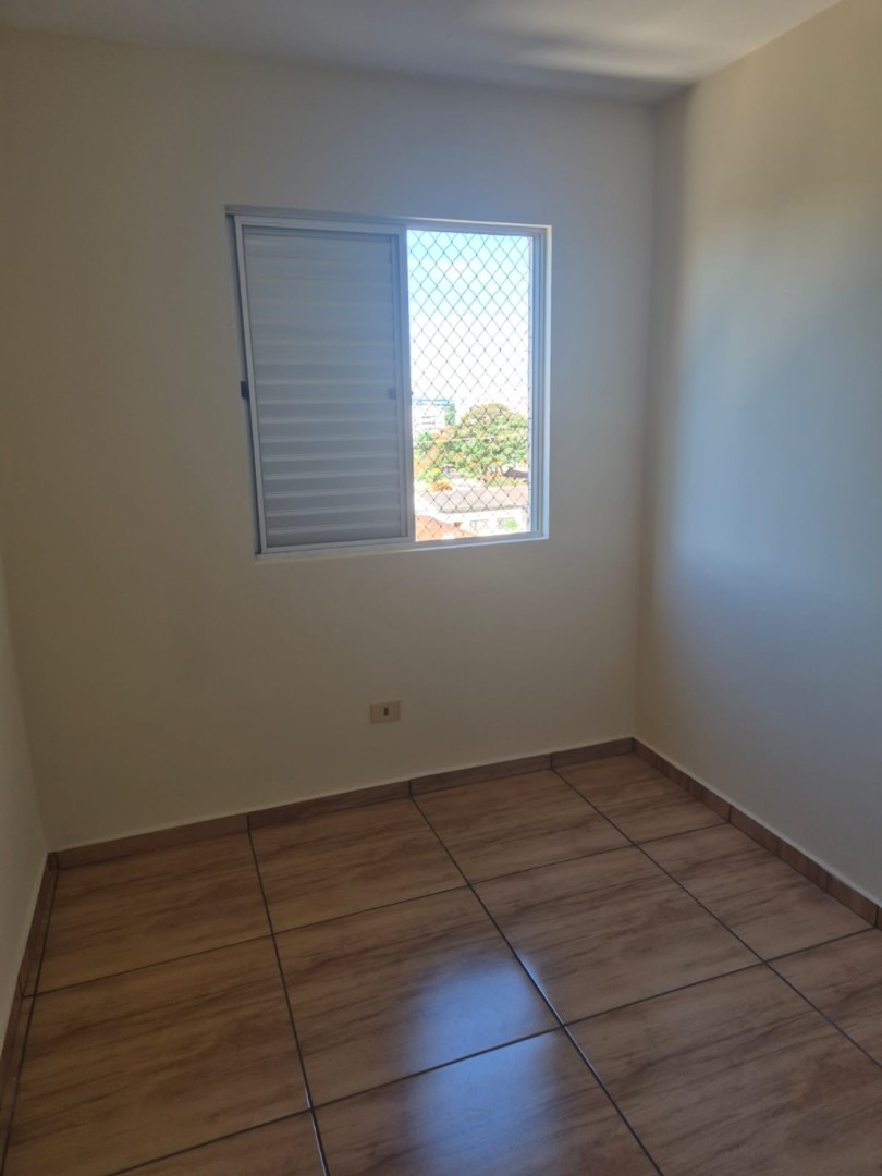 Apartamento para locacao no Vila Ipiranga em Londrina com 0m² por R$ 2.200,00