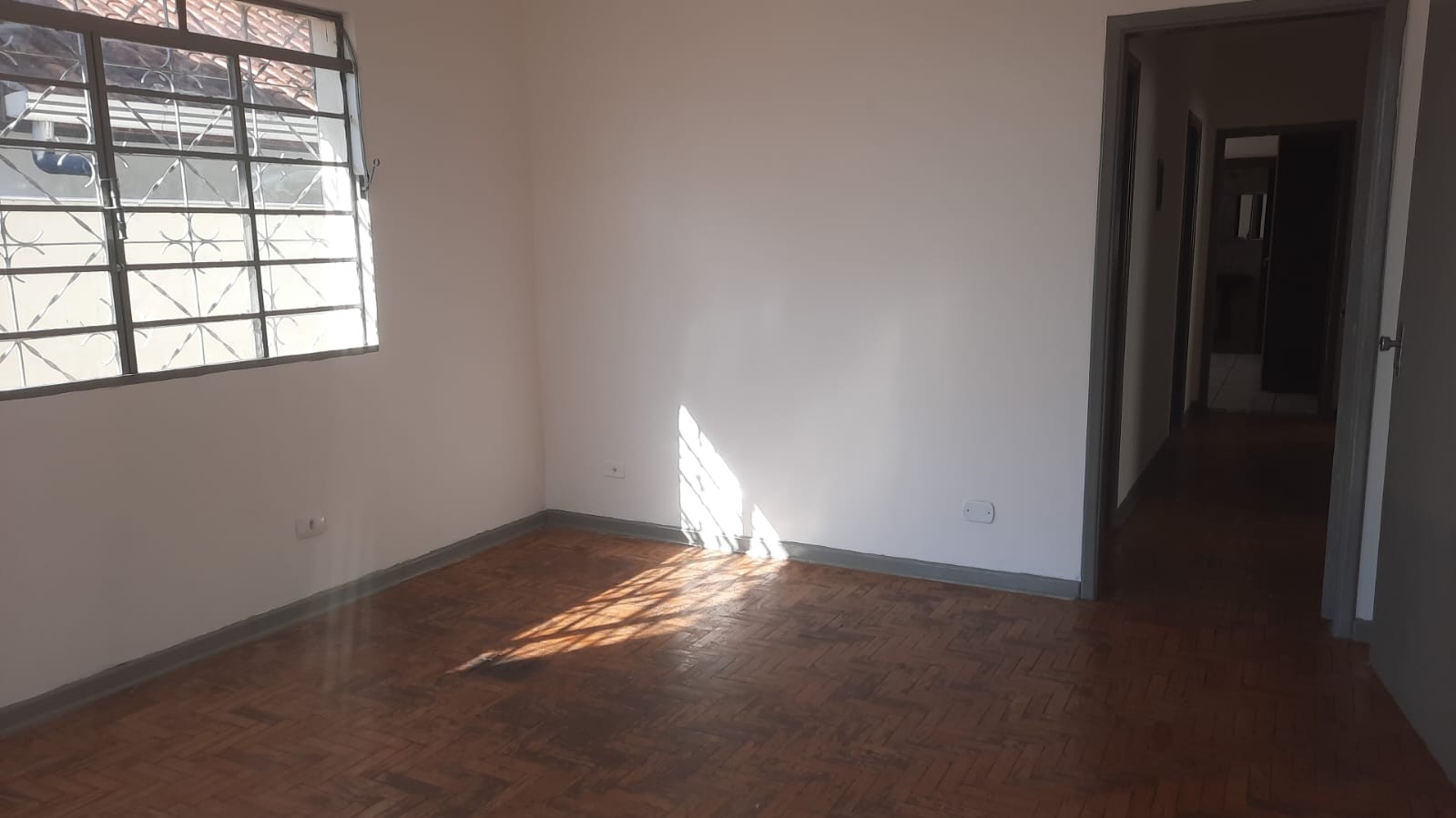 Casa para venda no Jardim do Norte em Londrina com 250m² por R$ 550.000,00