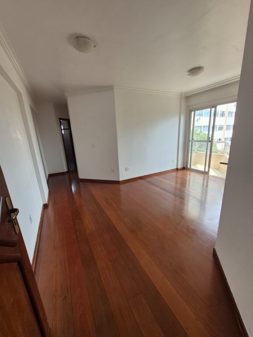 Apartamento para locacao no Centro em Londrina com 0m² por R$ 1.300,00