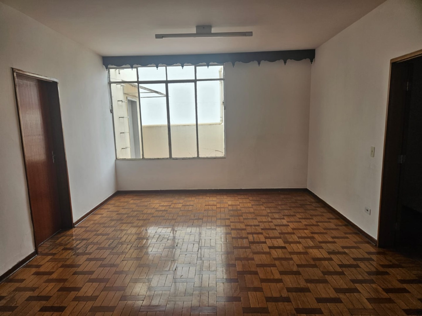 Apartamento para locacao no Centro em Londrina com 170m² por R$ 1.500,00