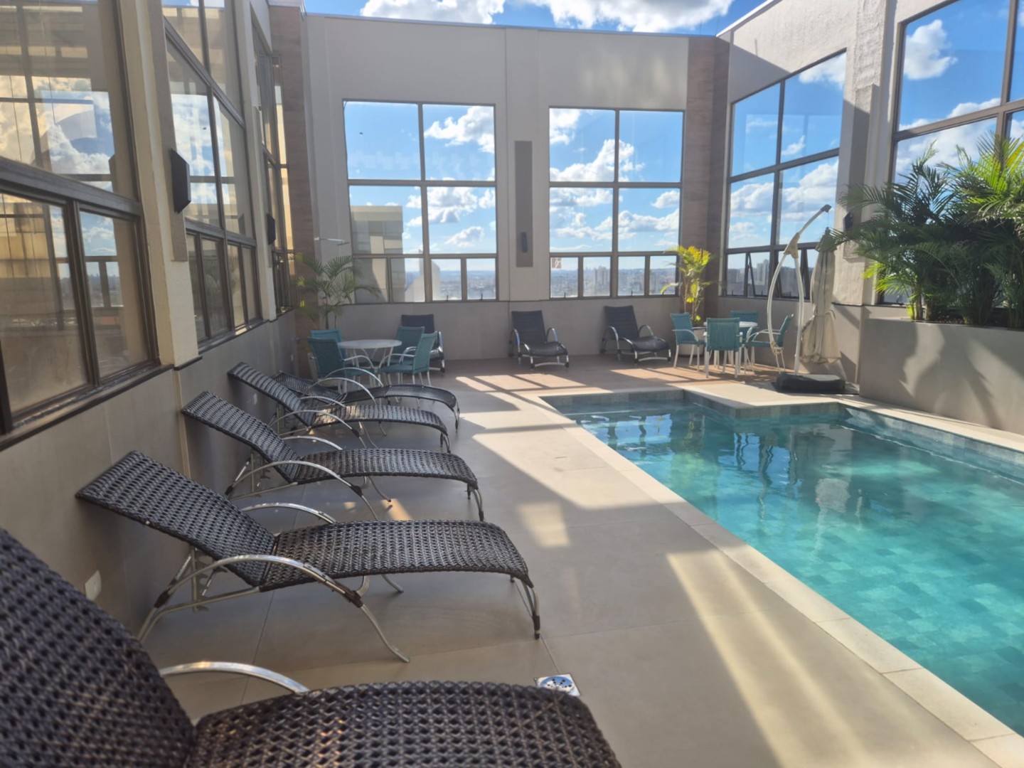 Apartamento para locacao no Centro em Londrina com 35m² por R$ 1.400,00