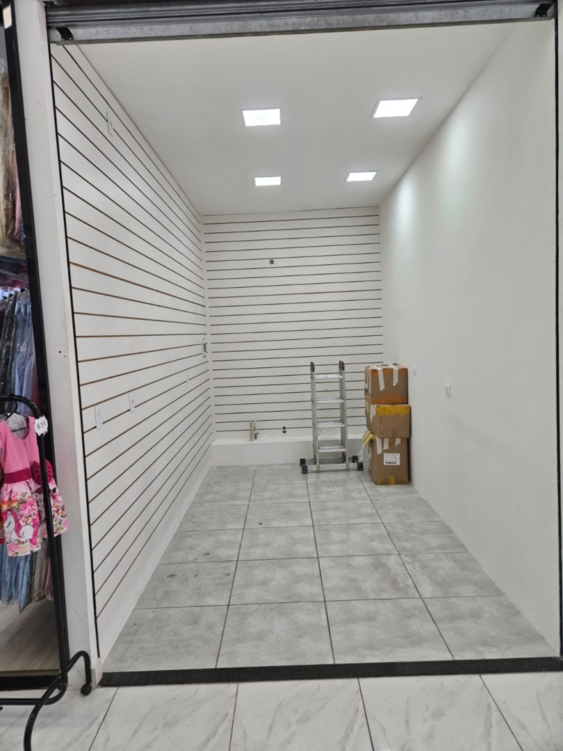 Sala Comercial para locacao no Centro em Londrina com 0m² por R$ 2.500,00