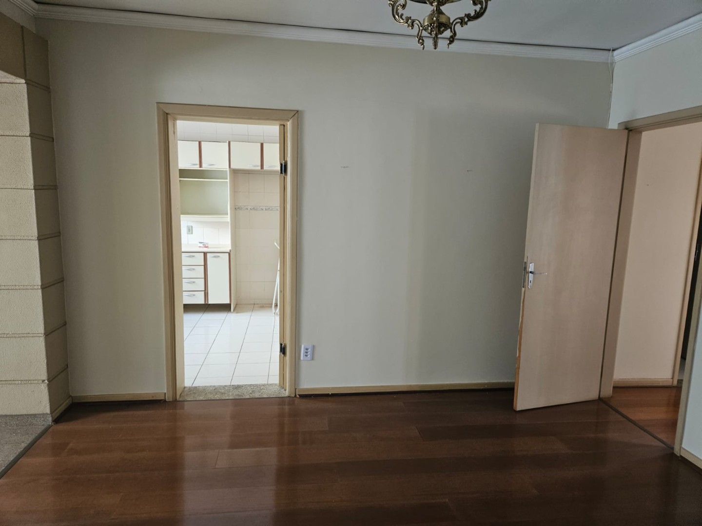 Apartamento para venda no Centro em Londrina com 0m² por R$ 240.000,00