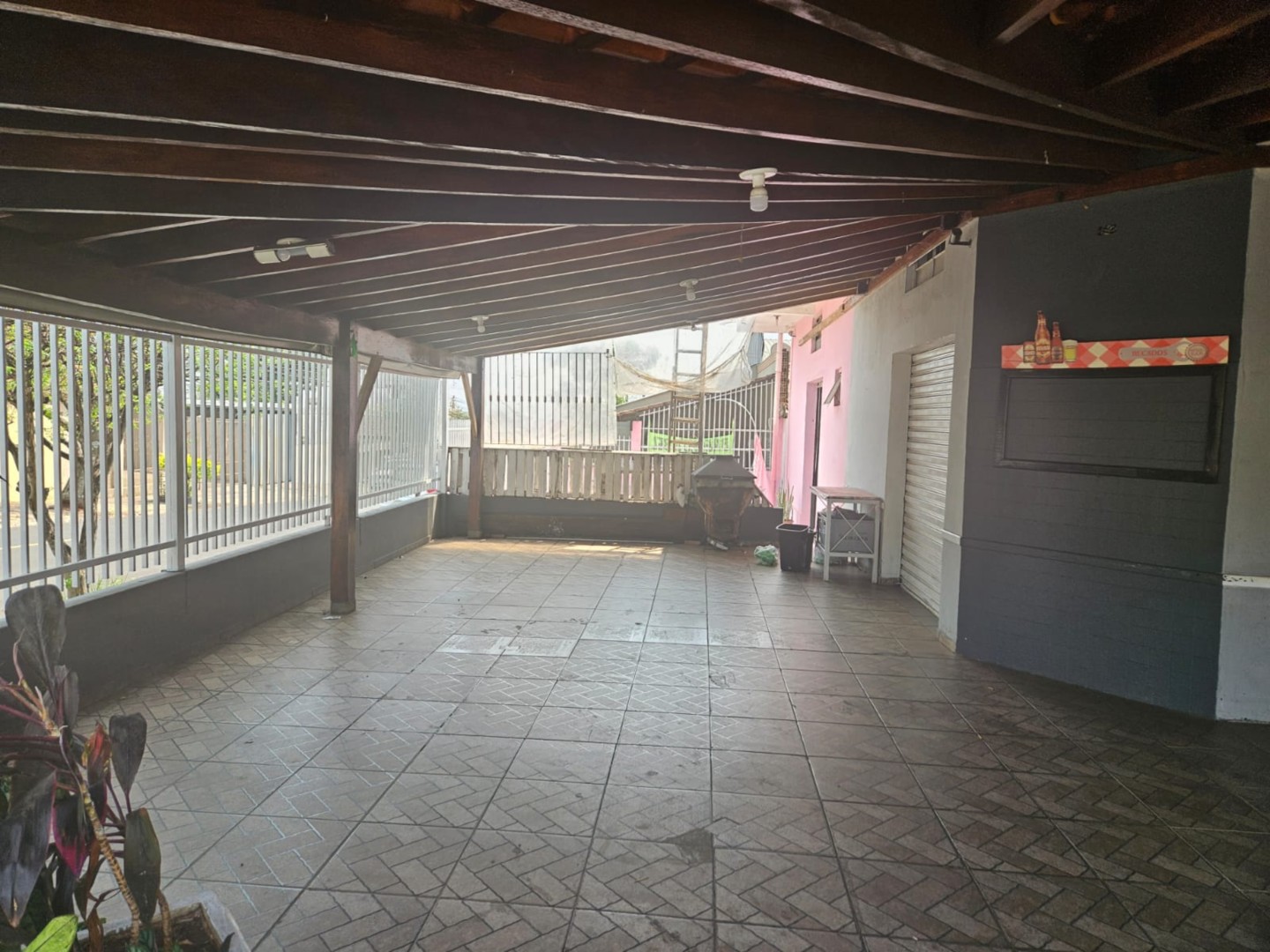 Salão para locacao no Jardim dos Estados em Londrina com 100m² por R$ 2.600,00