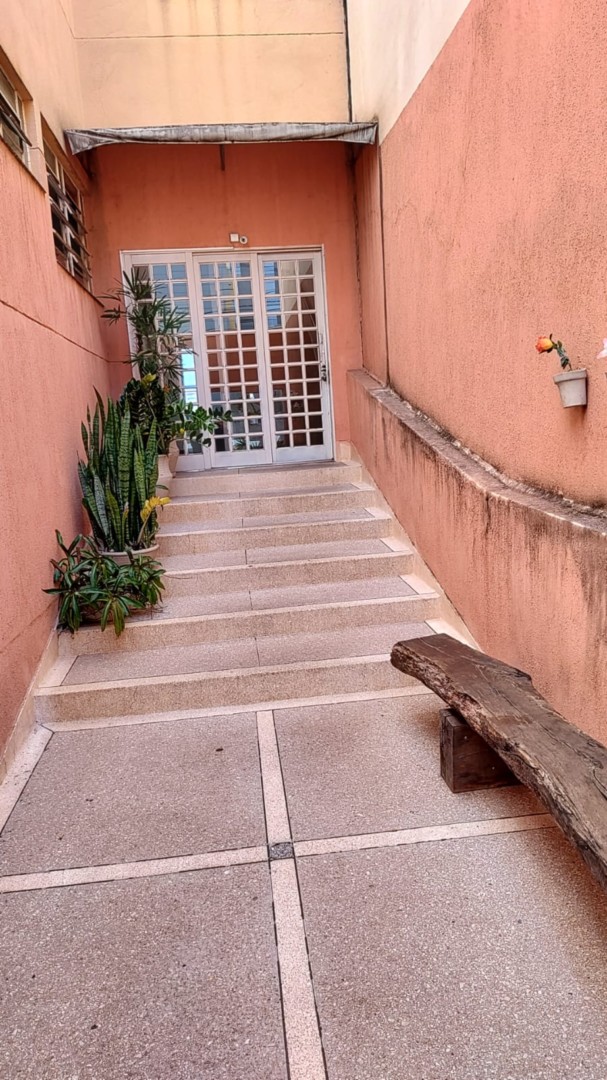 Apartamento para venda no Vila Ipiranga em Londrina com 47,41m² por R$ 127.000,00