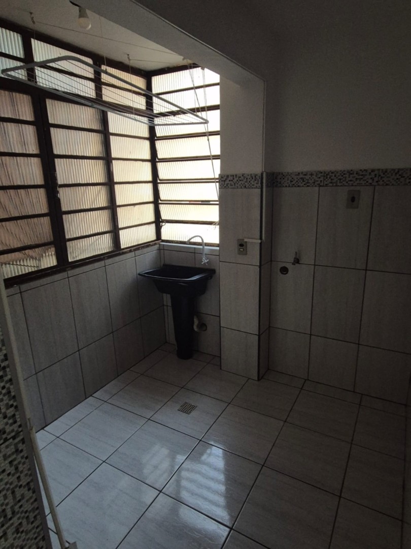 Apartamento para locacao no Lima Azevedo em Londrina com 55m² por R$ 1.500,00