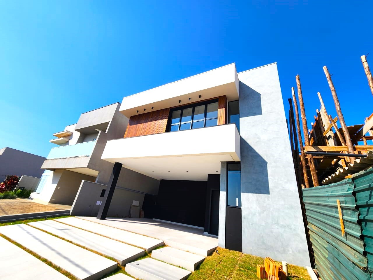 Casa para venda no Jardim da Luz em Londrina com 190m² por R$ 1.390.000,00