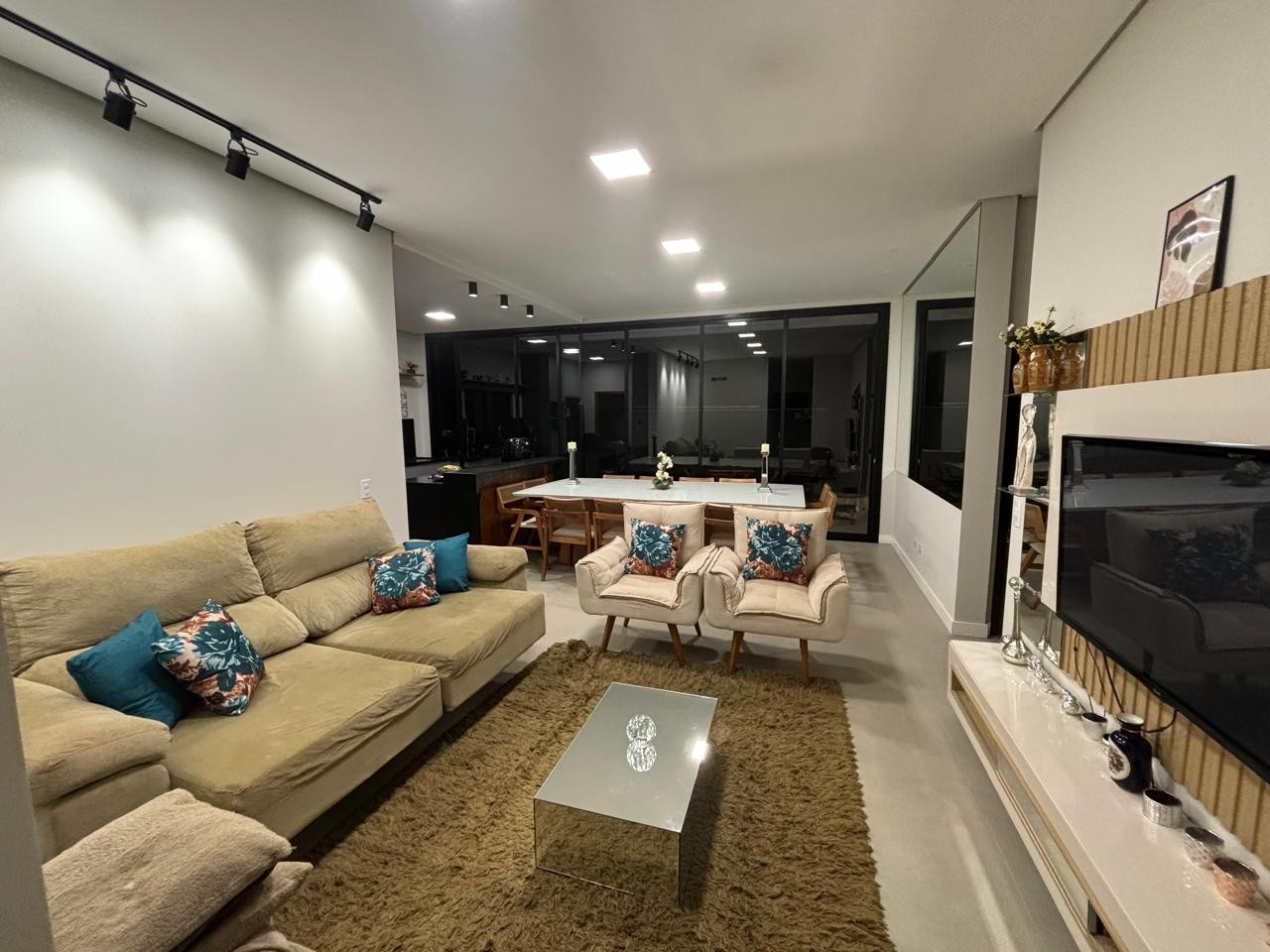Casa para venda no Jardim da Luz em Londrina com 190m² por R$ 1.390.000,00