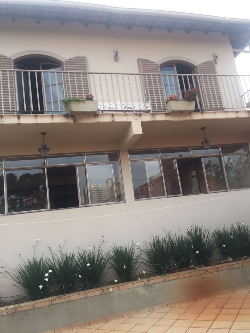 Casa para venda no Quebec em Londrina com 248m² por R$ 1.190.000,00