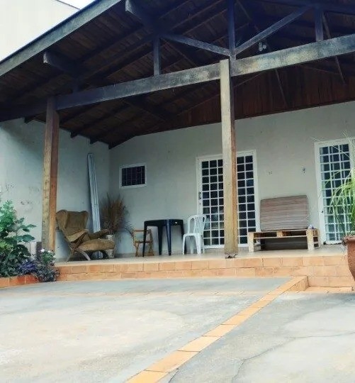 Casa para venda no Alpes em Londrina com 229m² por R$ 510.000,00