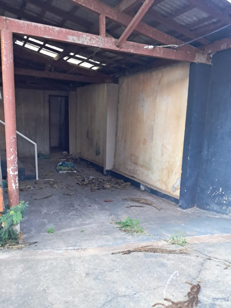 Casa para locacao no Vitoria em Londrina com 0m² por R$ 900,00