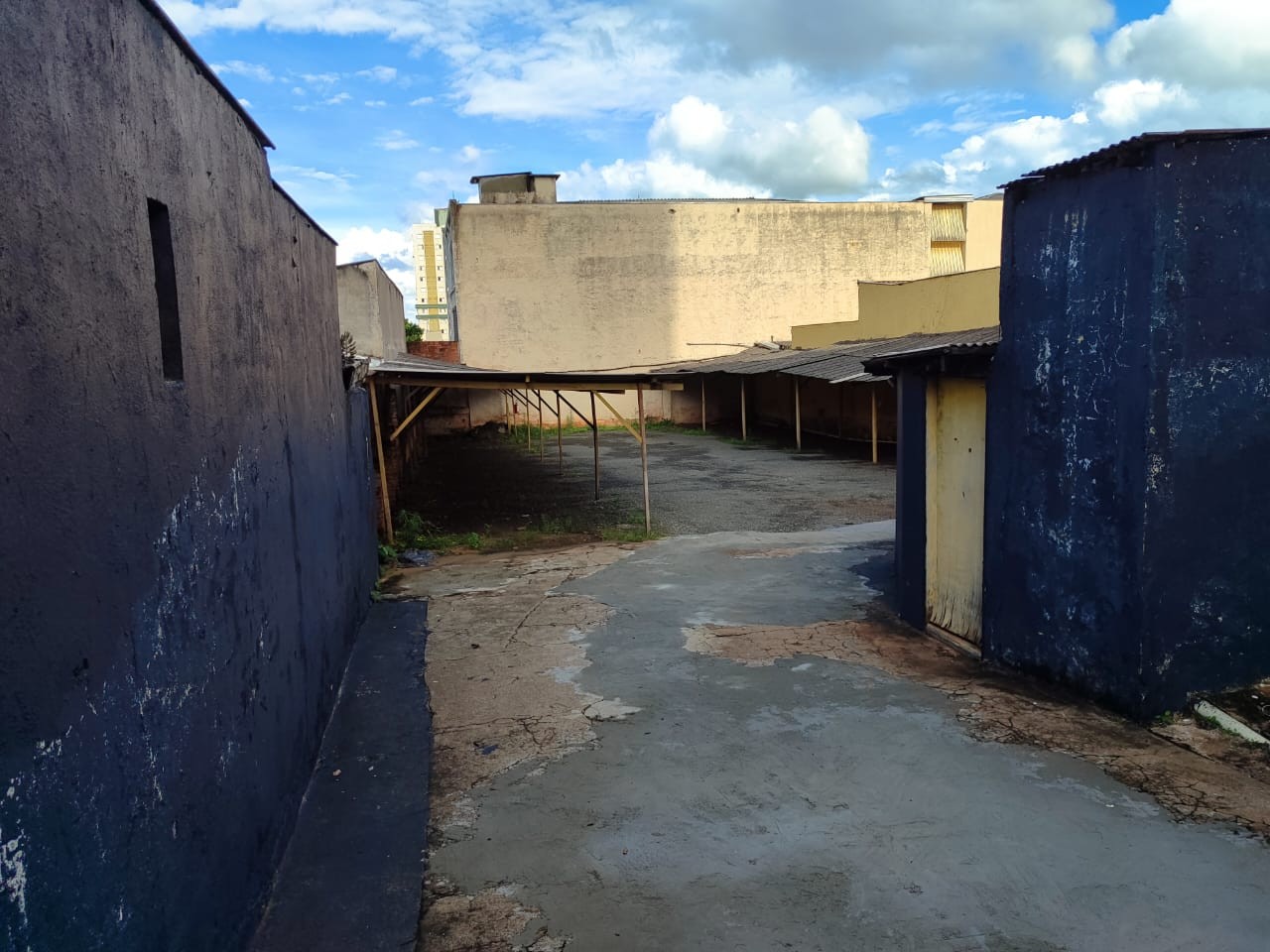 Terreno para venda no Centro em Londrina com 0m² por R$ 1.500.000,00