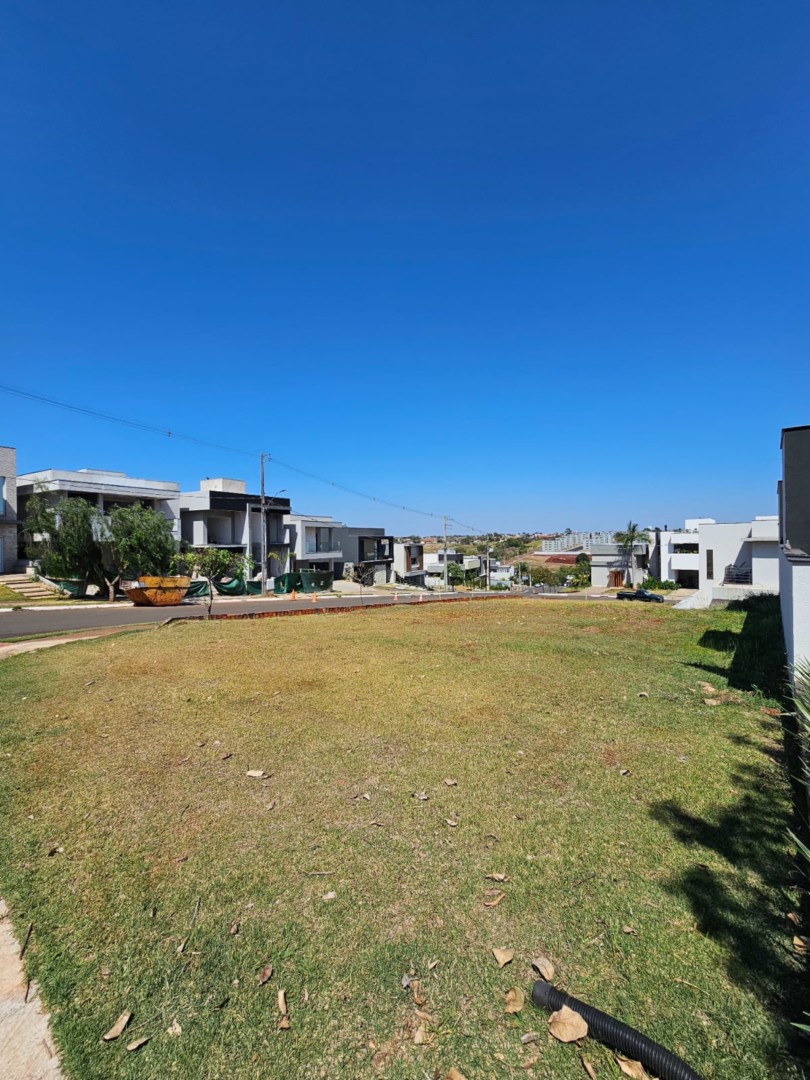 Terreno para venda no Gleba Simon Frazer em Londrina com 366,62m² por R$ 430.000,00