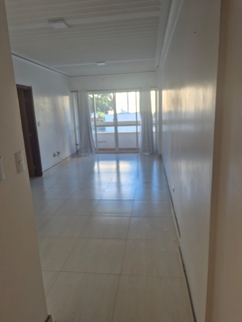Apartamento para locacao no Centro em Londrina com 0m² por R$ 3.000,00