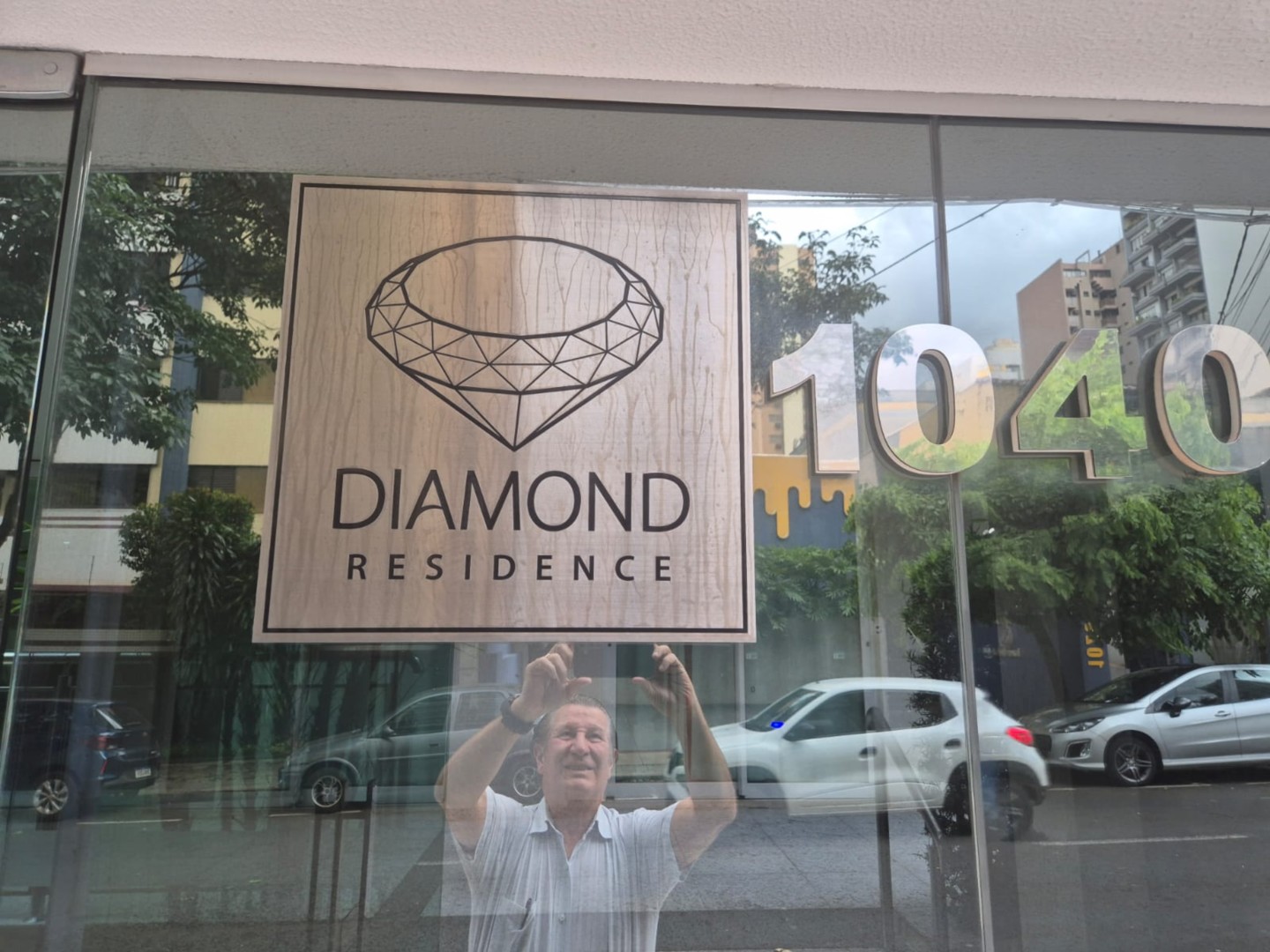 Apartamento para locacao no Centro em Londrina com 200m² por R$ 6.500,00