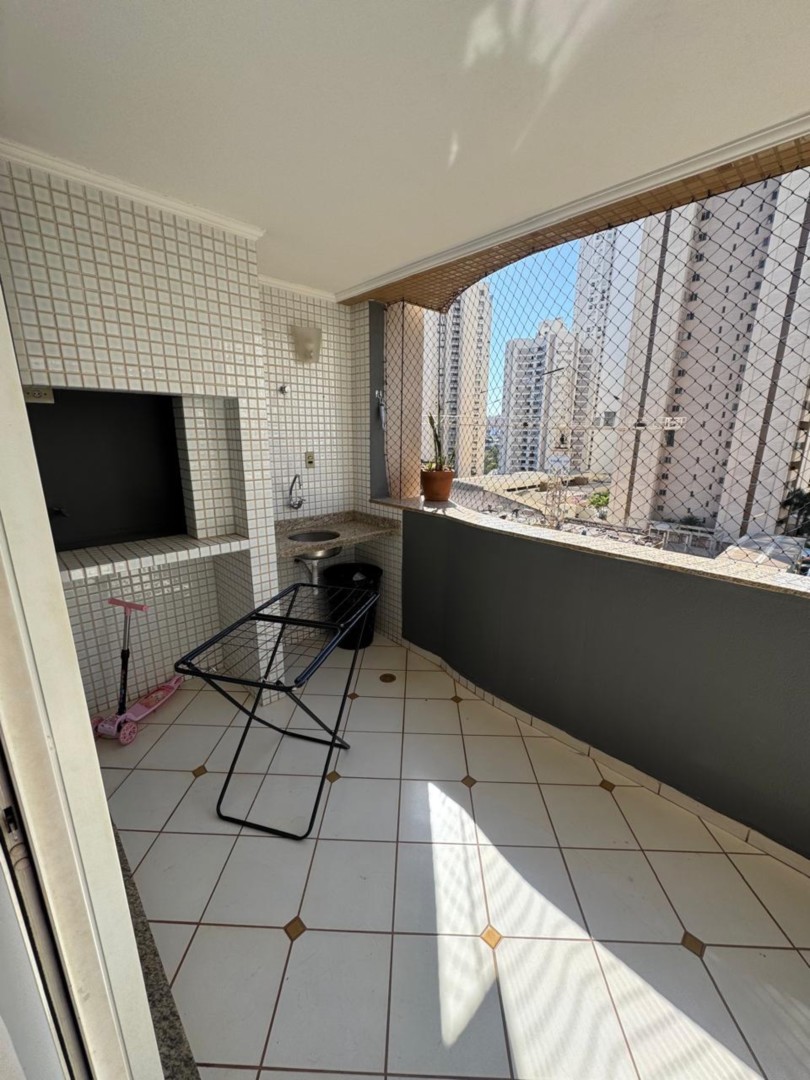 Apartamento para locacao no Gleba Fazenda Palhano em Londrina com 96,8m² por R$ 3.300,00