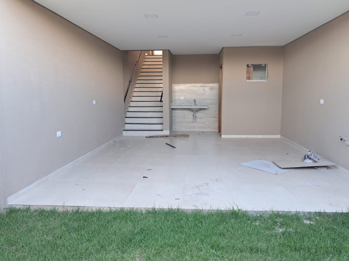 Casa para venda no California em Londrina com 11.805m² por R$ 650.000,00