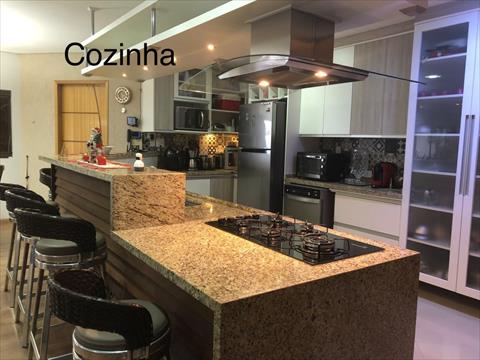 Casa para venda no Lindoia em Londrina com 175m² por R$ 565.000,00