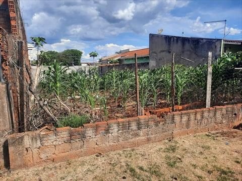 Terreno para venda no Jardim Tokio em Londrina com 302,5m² por R$ 270.000,00