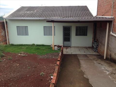 Casa para venda no Jardim Alto do Cafezal em Londrina com 67,5m² por R$ 380.000,00