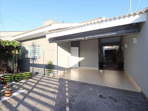 Casa para venda no Jardim Neman Sahyun em Londrina com 150m² por R$ 650.000,00