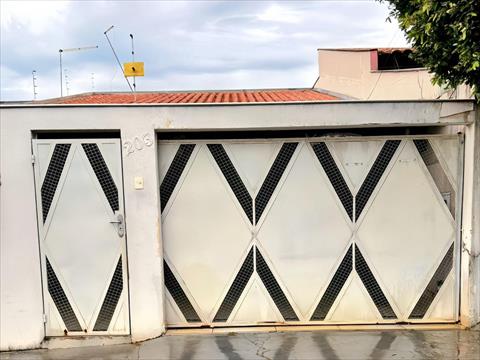 Casa para venda no Jardim Continental em Londrina com 70m² por R$ 300.000,00