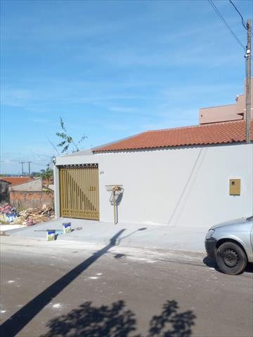 Casa para locacao no Núcleo Hab_ Colonial em Apucarana com 300m² por R$ 2.200,00