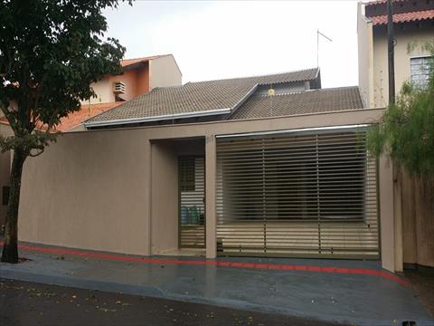 Casa para venda no California em Londrina com 255,31m² por R$ 830.000,00