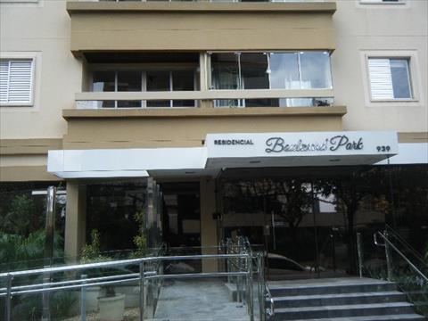 Apartamento para locacao no Centro em Londrina com 0m² por R$ 3.000,00