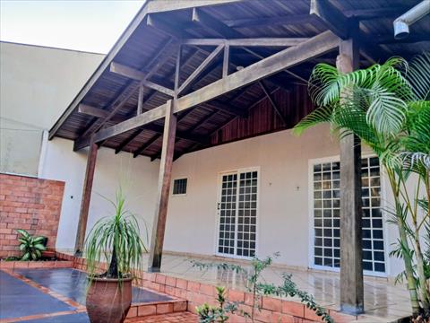 Casa para venda no Alpes em Londrina com 229m² por R$ 540.000,00