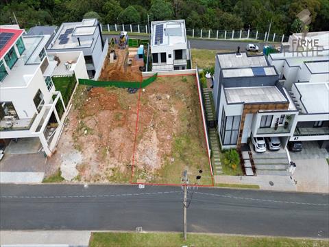 Terreno para venda no Tangua em Almirante Tamandare com 300,57m² por R$ 680.000,00