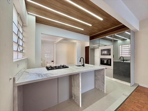 Apartamento para venda no Centro em Curitiba com 143,5m² por R$ 649.000,00