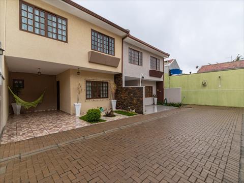 Sobrado para venda no Boqueirao em Curitiba com 104m² por R$ 660.000,00