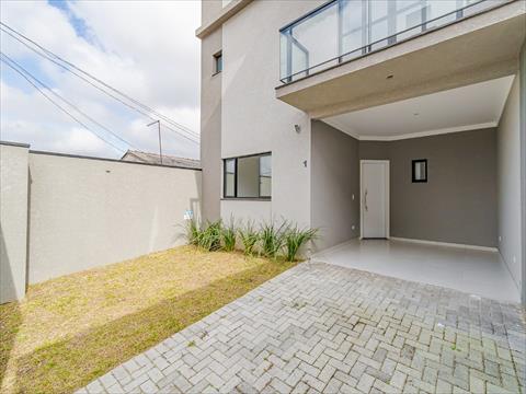 Sobrado para venda no Boneca do Iguacu em Sao Jose dos Pinhais com 225m² por R$ 990.000,00